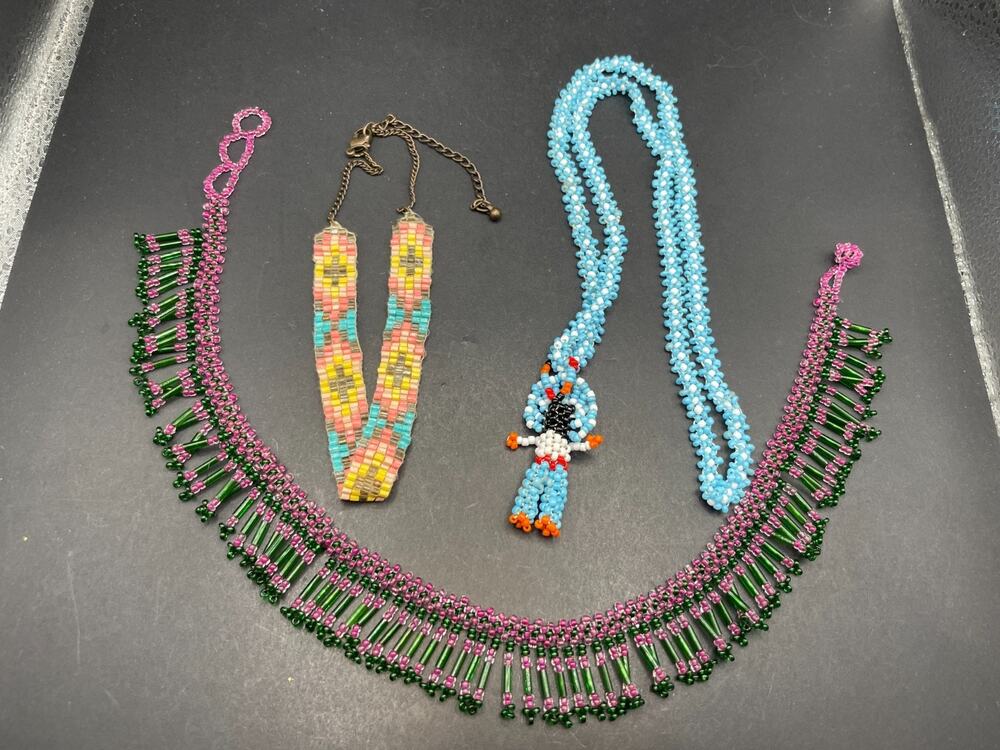Vintage Navajo Style Handmade Multicolor Beaded Necklace & Bracelet Set Lot of 3